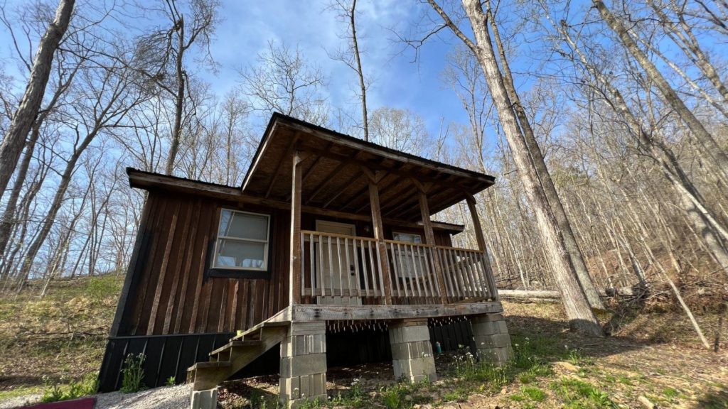 This image is by Grayson Getaways.