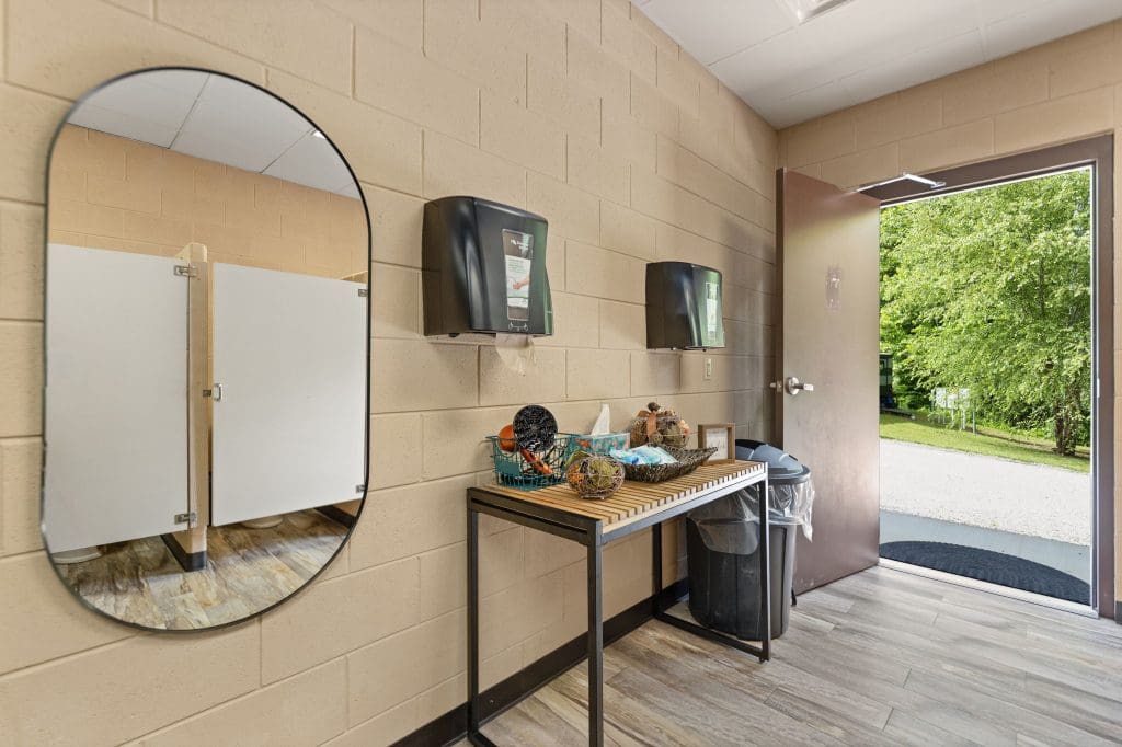 This image is by Grayson Getaways.