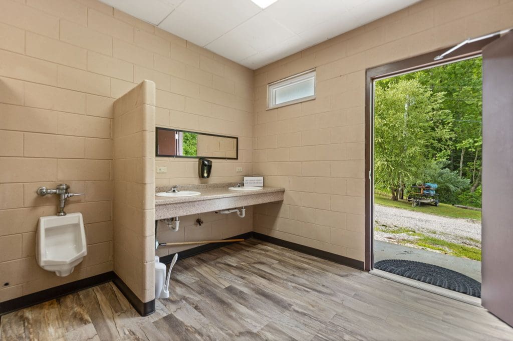 This image is by Grayson Getaways.