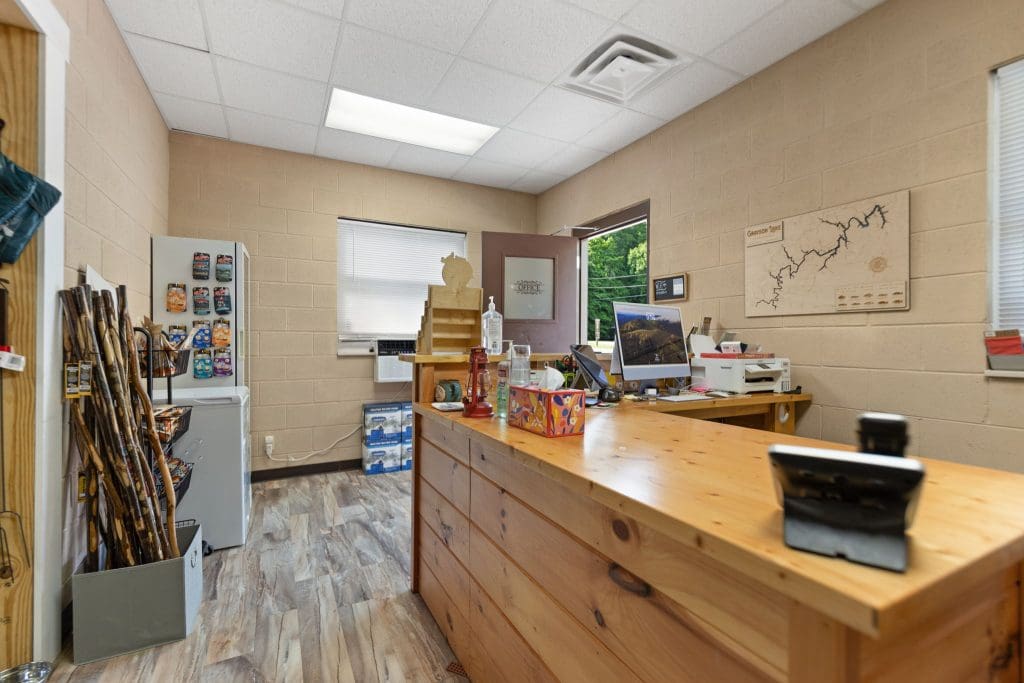 This image is by Grayson Getaways.